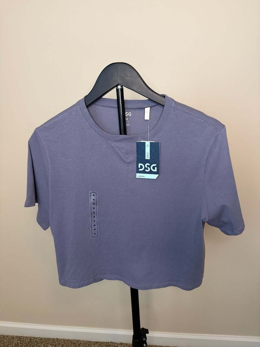 DSG Girls Cut Off Shark Bite Tee, Ladies XS, Girls Size M (10-12), Purple